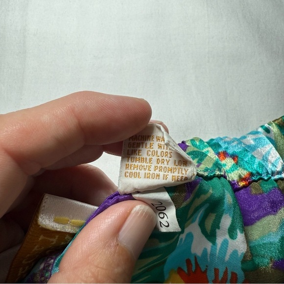 Vintage Victoria Secret Floral Satin Pajama Shorts Panties Gold Label M Cheeky - Picture 5 of 5